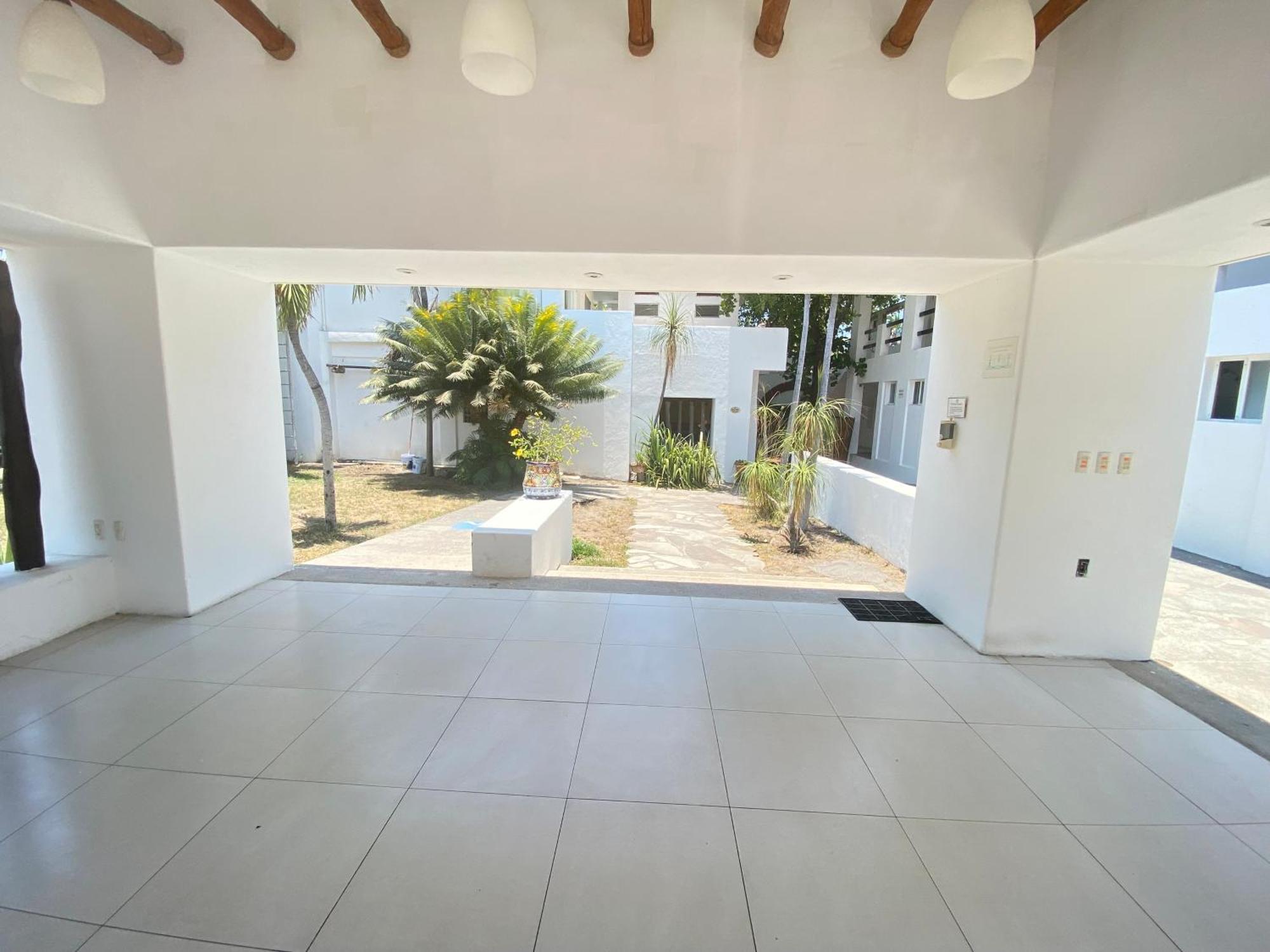 Concierge Plaza San Rafael Hotel 3*
